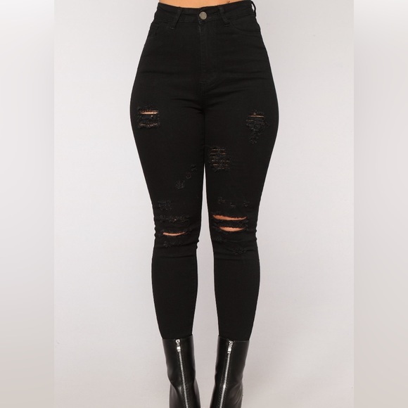Fashion Nova Black Distressed Jeans Size: 9/29 - Picture 2 of 8